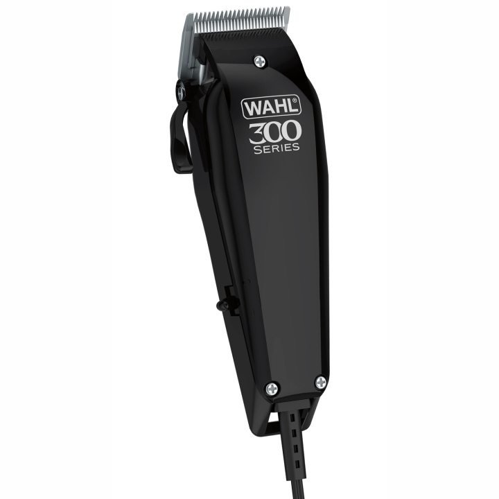 Wahl Home Pro 300 Frisörklippare, Nätdriven 20102 i gruppen SKÖNHET & HÄLSA / Hår & Styling / Rakning & Trimning / Hårtrimmers hos TP E-commerce Nordic AB (C08688)