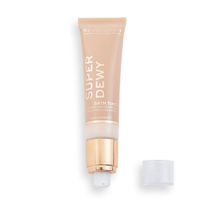 Makeup Revolution Superdewy Tinted Moisturiser Light 55ml i gruppen SKÖNHET & HÄLSA / Hudvård / Ansiktsvård / Tinted Moisturizer hos TP E-commerce Nordic AB (C10152)