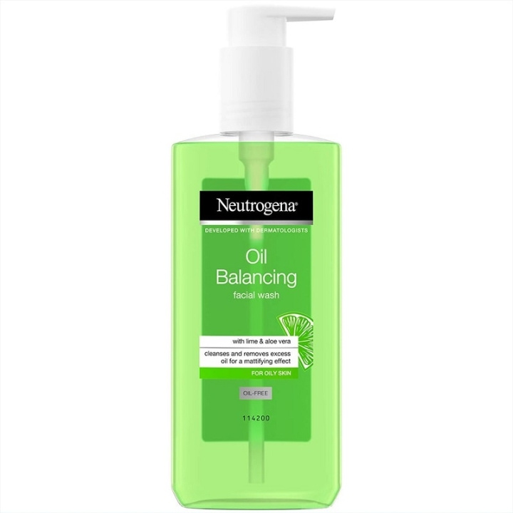 Neutrogena Oil Balancing Facial Wash 200 ml i gruppen SKÖNHET & HÄLSA / Hudvård / Ansiktsvård / Rengöring hos TP E-commerce Nordic AB (C10403)