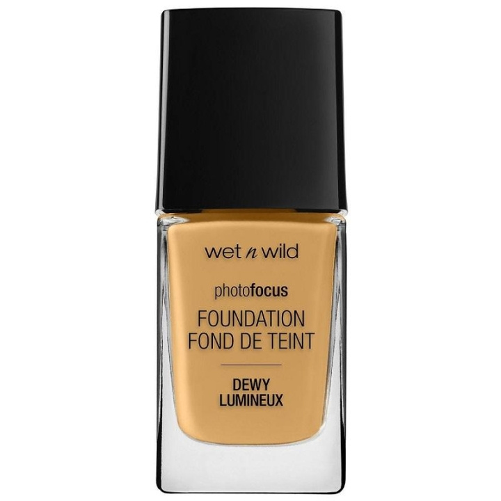 Wet n Wild Photo Focus Dewy Foundation - Desert Beige i gruppen SKÖNHET & HÄLSA / Makeup / Basmakeup / Foundation hos TP E-commerce Nordic AB (C10688)