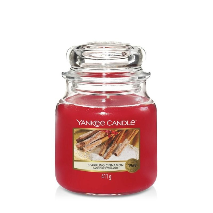 Yankee Candle Classic Medium Jar Sparkling Cinnamon 411g i gruppen SKÖNHET & HÄLSA / Doft & Parfym / Övrig doft / Doftljus hos TP E-commerce Nordic AB (C11247)