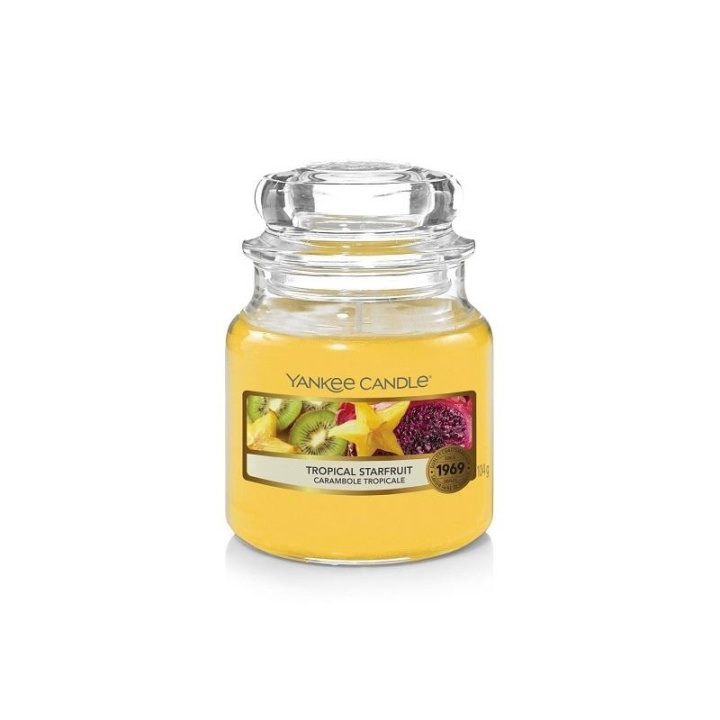 Yankee Candle Classic Small Jar Tropical Starfruit 104g i gruppen SKÖNHET & HÄLSA / Doft & Parfym / Övrig doft / Doftljus hos TP E-commerce Nordic AB (C12950)