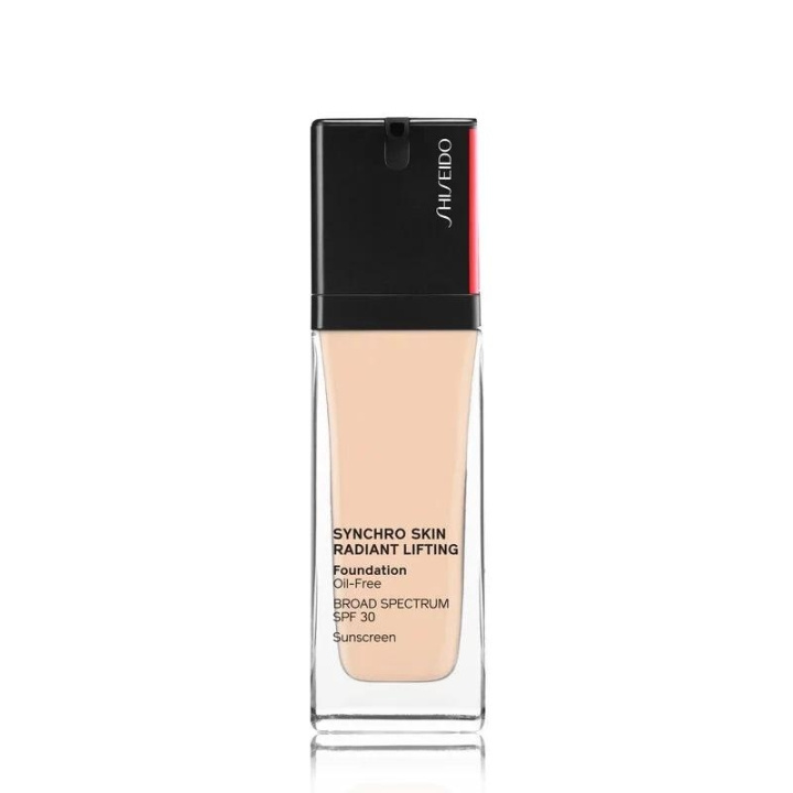 Shiseido Synchro Skin Radiant Lifting Foundation 130 30ml i gruppen SKÖNHET & HÄLSA / Makeup / Basmakeup / Foundation hos TP E-commerce Nordic AB (C13863)