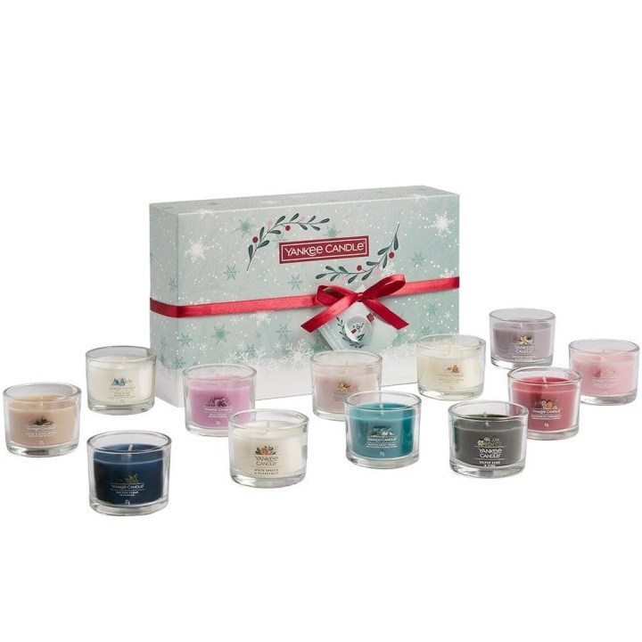 Yankee Candle Giftset Yankee Candle Snow Globe Wonderland 12 Votives i gruppen SKÖNHET & HÄLSA / Doft & Parfym / Övrig doft / Doftljus hos TP E-commerce Nordic AB (C14035)