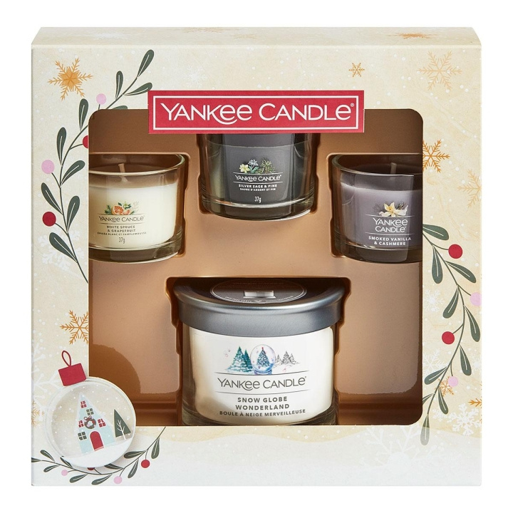 Yankee Candle Giftset Yankee Candle Snow Globe Wonderland Tumbler and 3 Filled Votive i gruppen SKÖNHET & HÄLSA / Doft & Parfym / Övrig doft / Doftljus hos TP E-commerce Nordic AB (C14036)