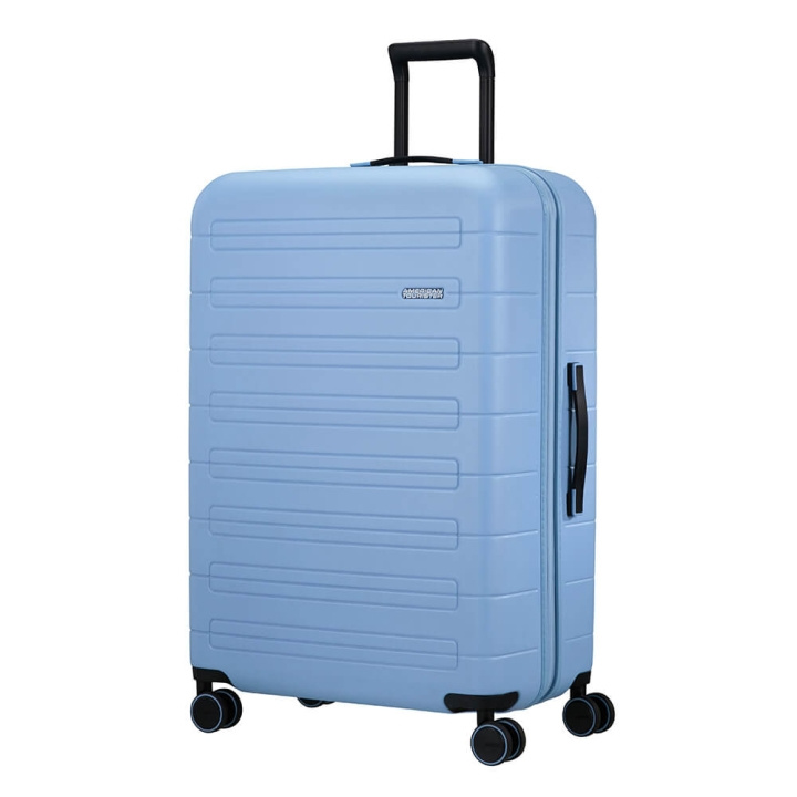 American Tourister Nova Stream Spinner 77/28 Expand Pastellblå i gruppen SPORT, FRITID & HOBBY / Resetillbehör / Resväskor hos TP E-commerce Nordic AB (C17068)