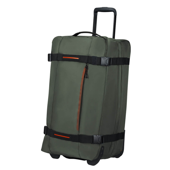 American Tourister Urban Track Duffle/WH Medium Green i gruppen SPORT, FRITID & HOBBY / Resetillbehör / Resväskor hos TP E-commerce Nordic AB (C17073)