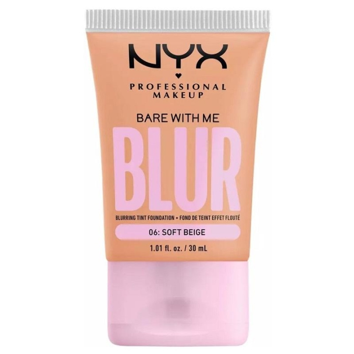 NYX PROF. MAKEUP Bare With Me Blur Tint Foundation 30ml 06 Soft Beige i gruppen SKÖNHET & HÄLSA / Makeup / Basmakeup / Foundation hos TP E-commerce Nordic AB (C28985)