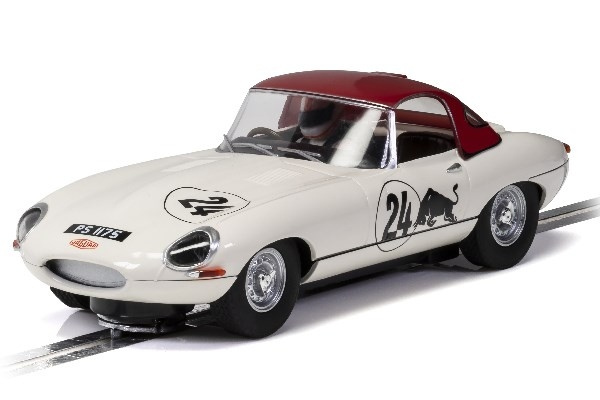 SCALEXTRIC Jaguar E-Type, Goodwood Revival, Adrian Newey | LEKSAKER, BARN- & BABYPRODUKTER - Radiostyrt - Bilbanor - Bilar | GameStuff