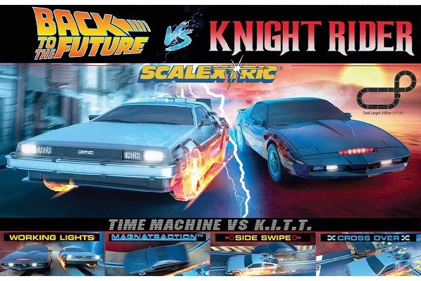 SCALEXTRIC Back to the Future vs Knight Rider 1980 Race Set i gruppen LEKSAKER, BARN- & BABYPRODUKTER / Radiostyrt / Bilbanor / Banor hos TP E-commerce Nordic AB (C29704)