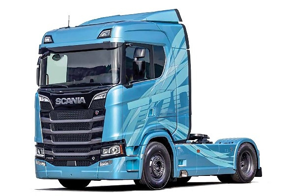 ITALERI 1:24 Scania S770 4x2 normal roof i gruppen SPORT, FRITID & HOBBY / Hobby / Plastmodeller / Bilar hos TP E-commerce Nordic AB (C29818)