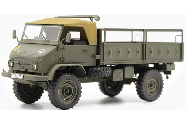 Revell Unimog 404 S 1:35 i gruppen SPORT, FRITID & HOBBY / Hobby / Plastmodeller / Militärfordon (Land) hos TP E-commerce Nordic AB (C29900)