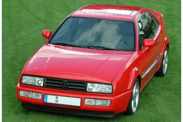 Revell VW Corrado, 35 years 1;24 gift set i gruppen SPORT, FRITID & HOBBY / Hobby / Plastmodeller / Bilar hos TP E-commerce Nordic AB (C29942)