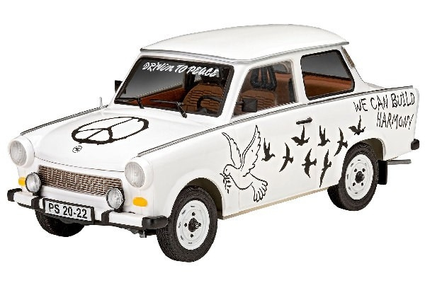 Revell Trabant 601S \'Builder\'s Choice\' i gruppen SPORT, FRITID & HOBBY / Hobby / Plastmodeller / Bilar hos TP E-commerce Nordic AB (C29977)