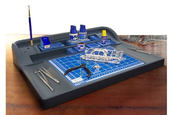 Revell Work Station i gruppen SPORT, FRITID & HOBBY / Hobby / Plastmodeller / Verktyg hos TP E-commerce Nordic AB (C30107)