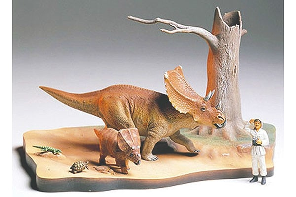 TAMIYA 1/35 Chasmosaurus Diorama i gruppen SPORT, FRITID & HOBBY / Hobby / Plastmodeller / Figurer hos TP E-commerce Nordic AB (C31494)