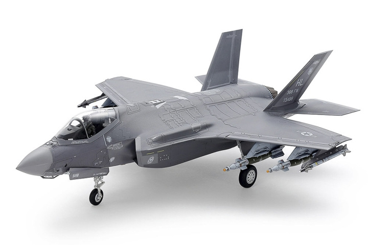 TAMIYA 1/72 Lockheed Martin® F-35®A Lightning Ⅱ® i gruppen SPORT, FRITID & HOBBY / Hobby / Plastmodeller / Militärfordon (Land) hos TP E-commerce Nordic AB (C31753)