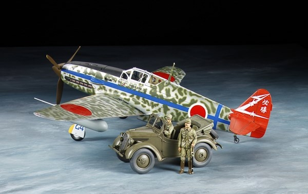 TAMIYA 1/48 Kawasaki Ki-61-Id Hien (Tony) & 4x4 Light i gruppen SPORT, FRITID & HOBBY / Hobby / Plastmodeller / Flyg/Helikoptrar hos TP E-commerce Nordic AB (C31807)