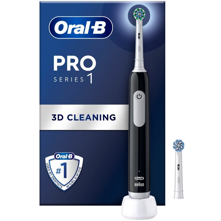 Oral B Eltandborste Pro1 Black + Extra Refill i gruppen SKÖNHET & HÄLSA / Munvård / Eltandborstar hos TP E-commerce Nordic AB (C33847)