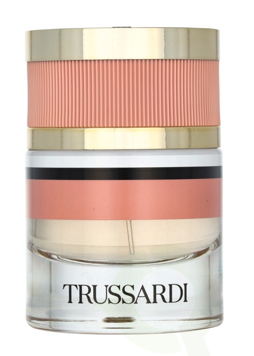 Trussardi By Trussardi Edp Spray 30 ml i gruppen SKÖNHET & HÄLSA / Doft & Parfym / Parfym / Parfym för henne hos TP E-commerce Nordic AB (C36012)