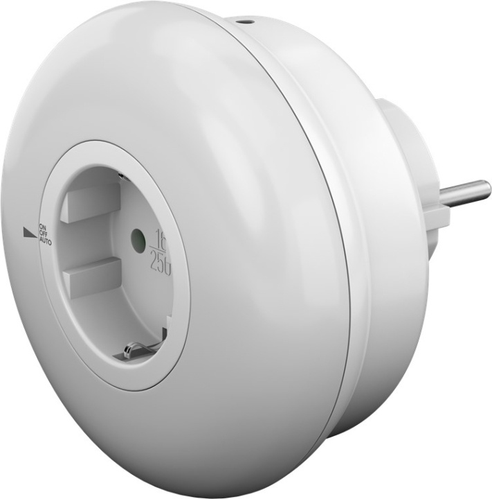Goobay LED-nattlampa till vägguttag med 3 driftlägen (On, Off, Auto), skymningssensor och uttag med skyddsjord (typ F) i gruppen HEMELEKTRONIK / Belysning / Nattlampor hos TP E-commerce Nordic AB (C40207)