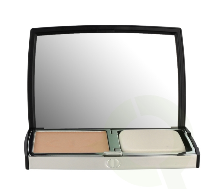 Christian Dior Dior Forever Natural Velvet Compact Foundation 10 gr 3N i gruppen SKÖNHET & HÄLSA / Makeup / Basmakeup / Foundation hos TP E-commerce Nordic AB (C41323)