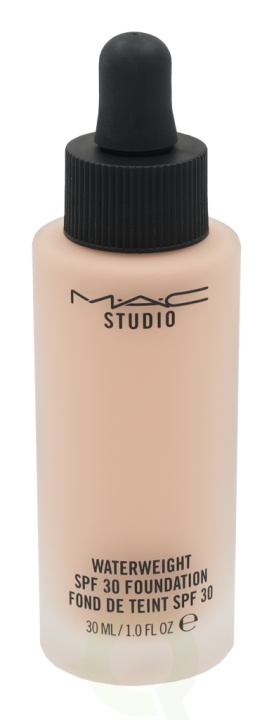 MAC Studio Waterweight Foundation SPF30 30 ml NW18 i gruppen SKÖNHET & HÄLSA / Makeup / Basmakeup / Foundation hos TP E-commerce Nordic AB (C41703)