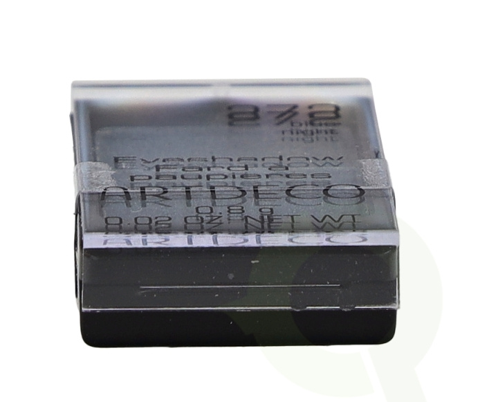 Artdeco Duochrome Eyeshadow Powder 0.8 gr # 272 Blue Night i gruppen SKÖNHET & HÄLSA / Makeup / Ögon & Ögonbryn / Ögonskuggor hos TP E-commerce Nordic AB (C42194)