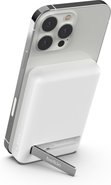 Belkin 5K powerbank med magnet, 5000 mAh, Färg: Vit i gruppen SMARTPHONE & SURFPLATTOR / Laddare & Kablar / Powerbanks hos TP E-commerce Nordic AB (C44542)