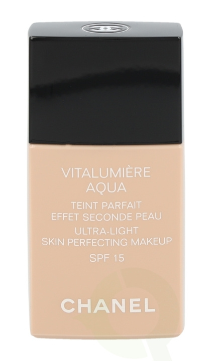 Chanel Vitalumiere Aqua Ultra-Light Makeup SPF15 30 ml #30 Beige i gruppen SKÖNHET & HÄLSA / Makeup / Basmakeup / Foundation hos TP E-commerce Nordic AB (C49680)