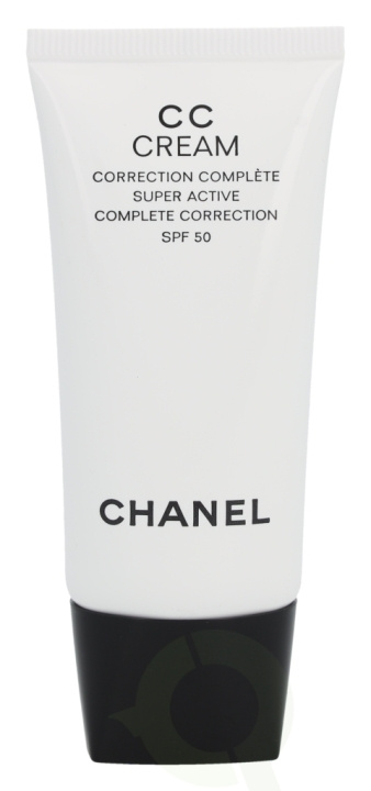 Chanel CC Cream Complete Correction SPF50 30 ml #20 Beige i gruppen SKÖNHET & HÄLSA / Hudvård / Ansiktsvård / Ansiktskräm hos TP E-commerce Nordic AB (C49693)