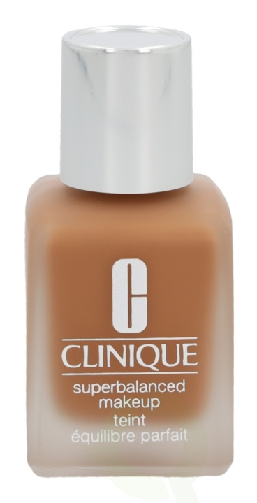 Clinique Superbalanced Makeup 30 ml WN 114 Golden(D) i gruppen SKÖNHET & HÄLSA / Makeup / Basmakeup / Foundation hos TP E-commerce Nordic AB (C50216)