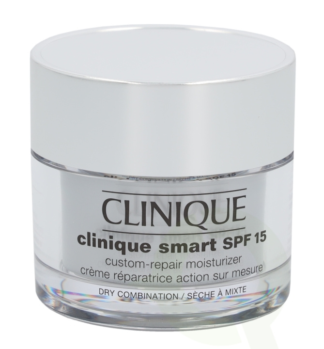 Clinique Smart Custom-Repair Moisturizer SPF15 50 ml Dry Combination i gruppen SKÖNHET & HÄLSA / Hudvård / Ansiktsvård / Dagkräm hos TP E-commerce Nordic AB (C50237)