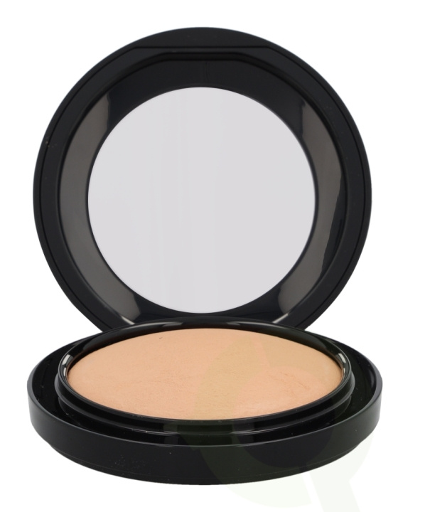 MAC Mineralize Skinfinish Natural 10 gr Medium Dark i gruppen SKÖNHET & HÄLSA / Makeup / Basmakeup / Puder hos TP E-commerce Nordic AB (C53681)