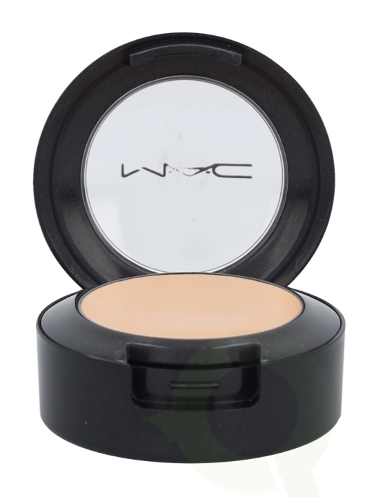 MAC Studio Finish Concealer SPF35 7 gr NC20 i gruppen SKÖNHET & HÄLSA / Makeup / Basmakeup / Concealer hos TP E-commerce Nordic AB (C53760)