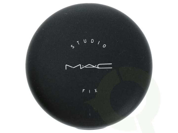 MAC Studio Fix Powder Plus Foundation 15 g NC44.5 i gruppen SKÖNHET & HÄLSA / Makeup / Basmakeup / Foundation hos TP E-commerce Nordic AB (C53915)