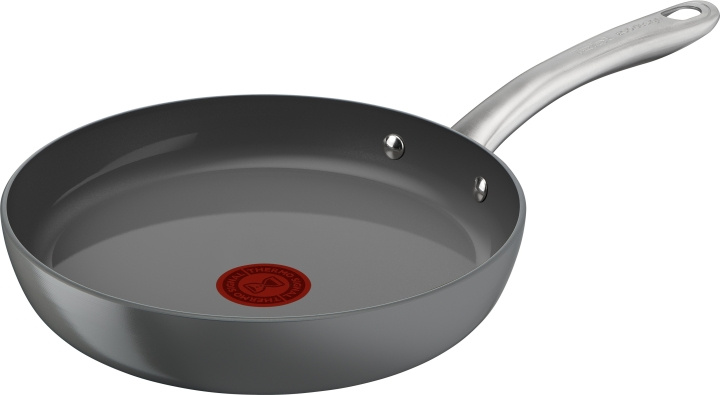 Tefal (RE)NEW+ - stekpanna, 24 cm, keramisk beläggning, grå i gruppen HEM, HUSHÅLL & TRÄDGÅRD / Köksredskap / Stekpannor hos TP E-commerce Nordic AB (C55349)