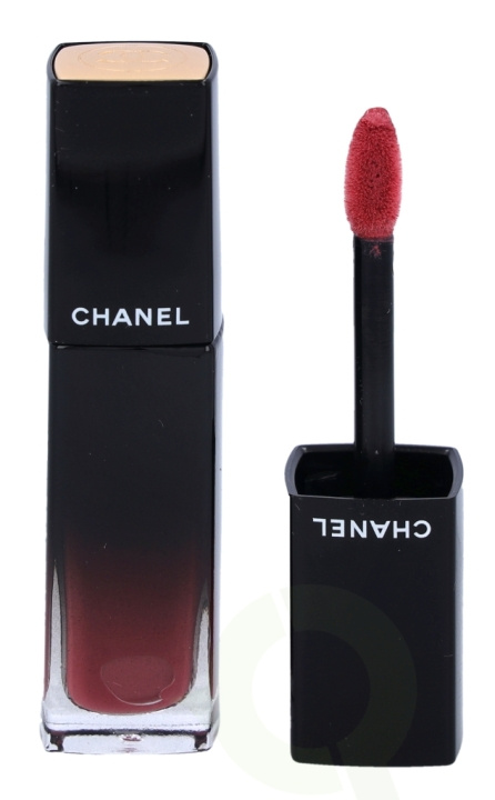 Chanel Rouge Allure Laque Ultrawear Shine Liquid Lip Colour 5.5 ml #64 Exigence i gruppen SKÖNHET & HÄLSA / Makeup / Läppar / Läppstift hos TP E-commerce Nordic AB (C55573)