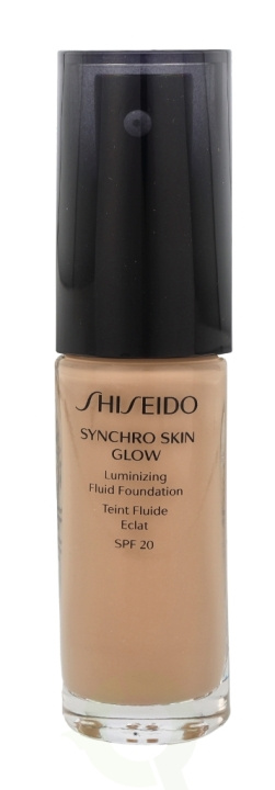 Shiseido Synchro Skin Glow Luminizing Fluid Sunscreen Found. 30 ml #3 Golden i gruppen SKÖNHET & HÄLSA / Makeup / Basmakeup / Foundation hos TP E-commerce Nordic AB (C55717)