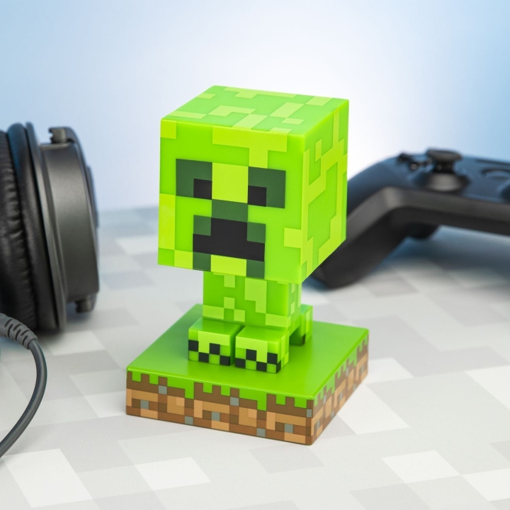 Paladone Minecraft Creeper V2 Light i gruppen DATORER & KRINGUTRUSTNING / Gaming / Gaming-tillbehör hos TP E-commerce Nordic AB (C56152)