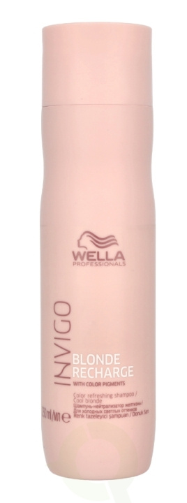 Wella Invigo - Blonde Recharge Color Refr. Shampoo 250 ml Cool Blonde i gruppen SKÖNHET & HÄLSA / Hår & Styling / Hårvårdsprodukter / Schampo hos TP E-commerce Nordic AB (C56898)