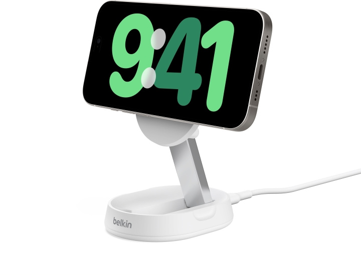 Belkin BoostCharge Pro hopfällbar Qi2 laddningsplatta, vit i gruppen SMARTPHONE & SURFPLATTOR / Laddare & Kablar / Trådlösa Qi laddare hos TP E-commerce Nordic AB (C58921)