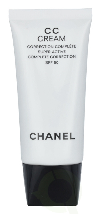 Chanel CC Cream Complete Correction SPF50 30 ml #50 Beige i gruppen SKÖNHET & HÄLSA / Makeup / Basmakeup / CC/BB Cream hos TP E-commerce Nordic AB (C59027)
