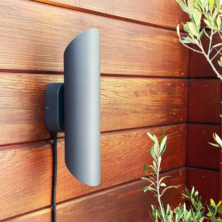 LightsOn Wally Vägglampa Up/Down 2 x5W 2x350lm 3000K i gruppen HEM, HUSHÅLL & TRÄDGÅRD / El & Belysning / Utomhusbelysning / Fasadbelysning / Fasadbelysning utan sensor hos TP E-commerce Nordic AB (C61406)