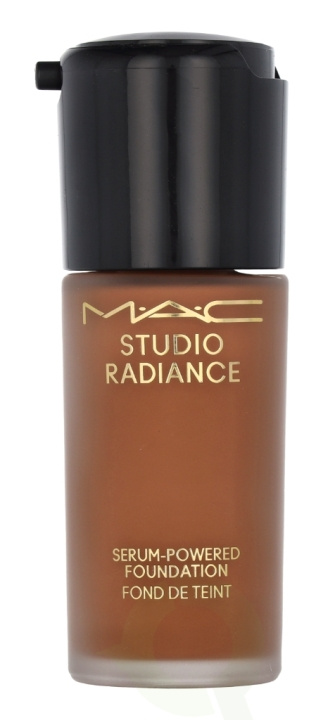 MAC Studio Radiance Serum-Powered Foundation 30 ml #NC50 i gruppen SKÖNHET & HÄLSA / Makeup / Basmakeup / Foundation hos TP E-commerce Nordic AB (C63982)