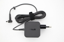 ASUS AC-adapter 45 W, 19 V strömförsörjning för bärbara datorer (0A001-00692500) i gruppen DATORER & KRINGUTRUSTNING / Bärbara datorer & tillbehör / Datorladdare / Laddare till laptop / ASUS hos TP E-commerce Nordic AB (C68260)
