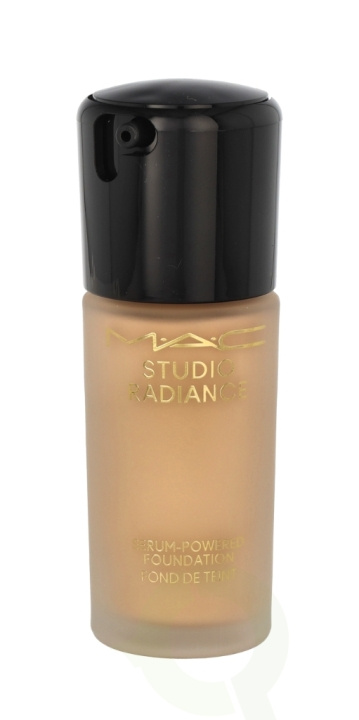 MAC Studio Radiance Serum-Powered Foundation 30 ml NC12 i gruppen SKÖNHET & HÄLSA / Makeup / Basmakeup / Foundation hos TP E-commerce Nordic AB (C75950)