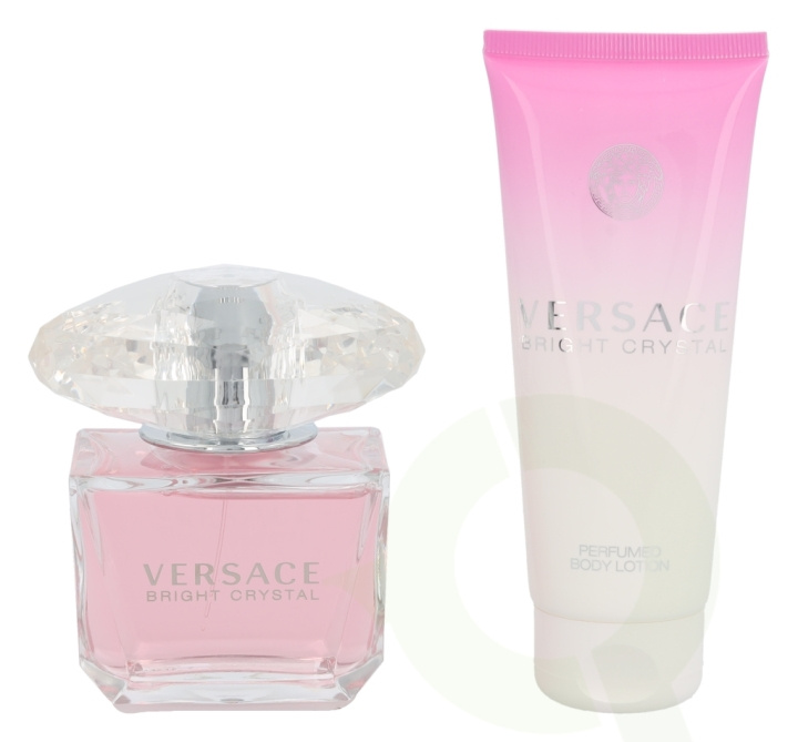 Versace Bright Crystal Giftset 190 ml edt spray 90ml/body lotion 100ml i gruppen SKÖNHET & HÄLSA / Presentkit / Presentkit För Henne hos TP E-commerce Nordic AB (C76430)