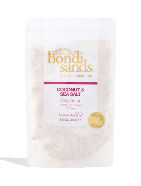 Bondi Sands Tropical Rum Coconut & Sea Salt Body Scrub 250 g i gruppen SKÖNHET & HÄLSA / Hudvård / Ansiktsvård / Skrubb / Peeling hos TP E-commerce Nordic AB (C83622)
