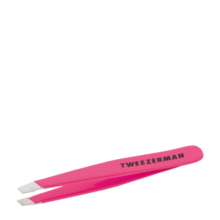 Tweezerman Mini Slant Pincett Neonrosa i gruppen SKÖNHET & HÄLSA / Makeup / Verktyg & Sminkset / Övriga verktyg hos TP E-commerce Nordic AB (D01768)